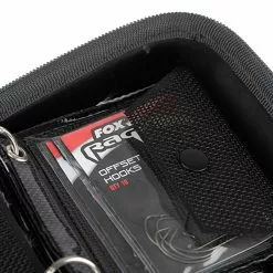 Fox Rage Voyager Camo Accessory Wallet -Kleinmateriaal Winkel c42b501abb544135af344bba46e57a8d