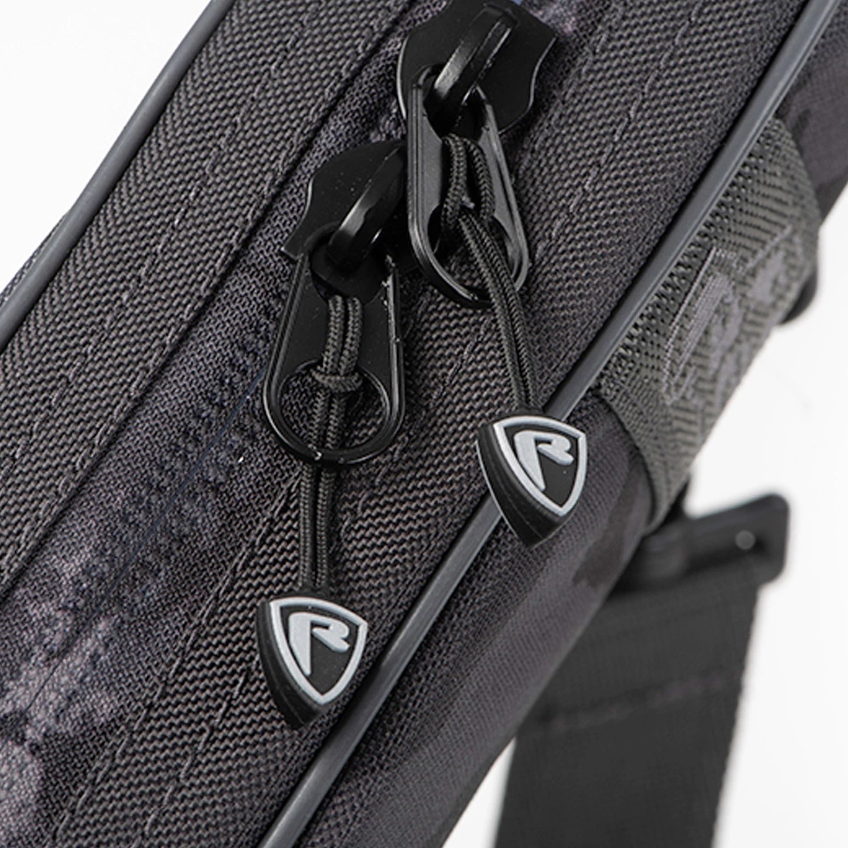 Fox Rage Voyager Camo Hard Rod Sleeve Single 1,3 Meter 2 Fox Rage Voyager Camo Hard Rod Sleeve Single 1,3 Meter - Afbeelding 2